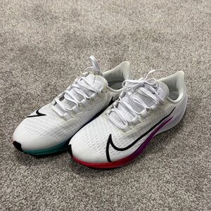 Nike Zoom Pegasus 37 - White Sneakers with Vibrant Sole